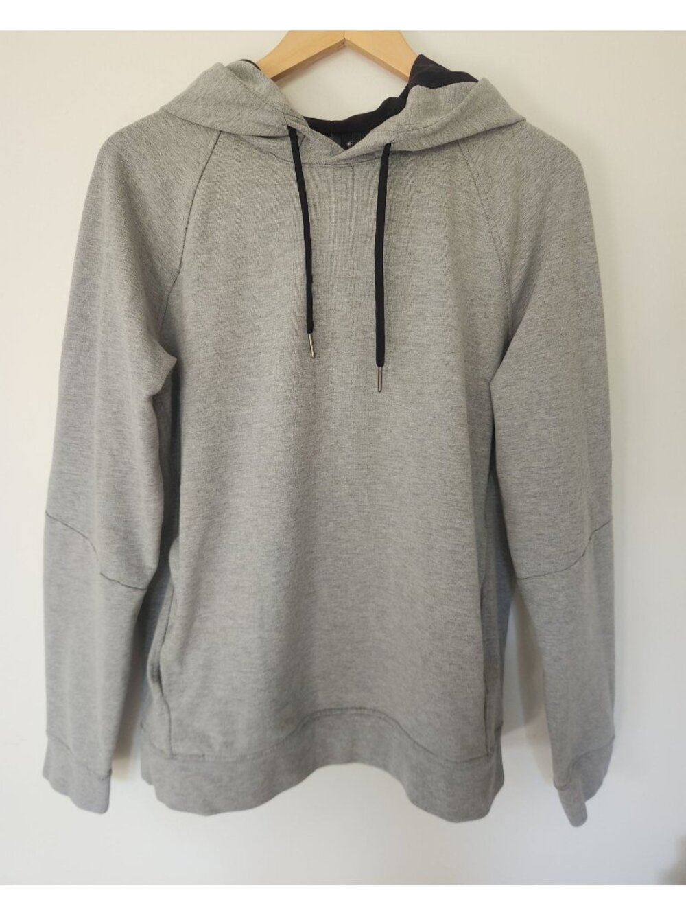 Lululemon Women's Sz. M Grey Hooded Sweatshirt With Pockets